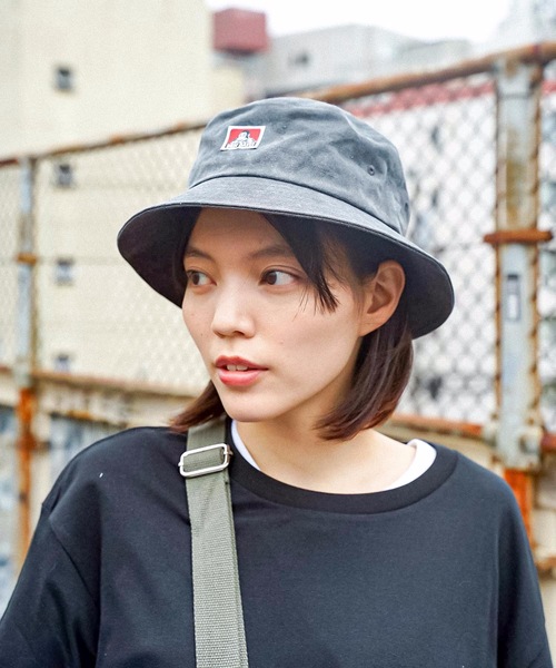 BEN DAVIS（ベンデイビス）の「【BEN DAVIS/ベンデイビス】ワンポイントロゴ　クラシックバケットハット8630　サイズ調整機能付　レオパード柄（ハット・メンズ・イエロー/ライトベージュ/ブラック/ホワイト/チャコールグレー・FREE）」の4枚目の写真