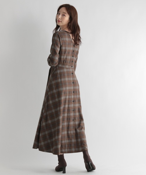 Andemiu(アンデミュウ)の「チェックフレア2WAYワンピース228127(ワンピース・レディース・ブラウン/ブルー/キャメル/オフホワイト/ダークブラウン/ライトブルー・SMALL/MEDIUM)」の7枚目の写真