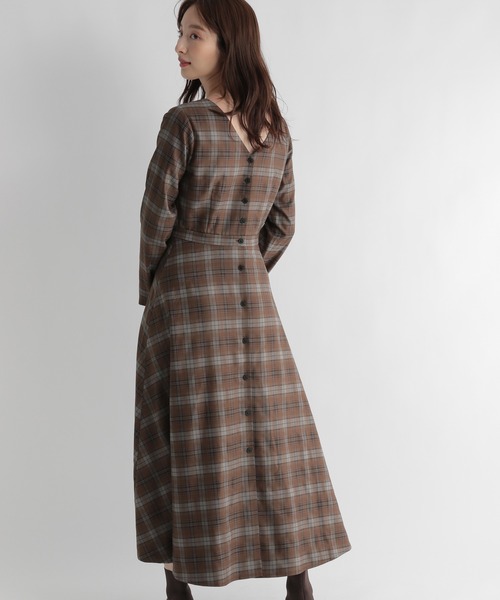 Andemiu(アンデミュウ)の「チェックフレア2WAYワンピース228127(ワンピース・レディース・ブラウン/ブルー/キャメル/オフホワイト/ダークブラウン/ライトブルー・SMALL/MEDIUM)」の16枚目の写真