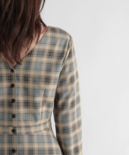 Andemiu(アンデミュウ)の「チェックフレア2WAYワンピース228127(ワンピース・レディース・ブラウン/ブルー/キャメル/オフホワイト/ダークブラウン/ライトブルー・SMALL/MEDIUM)」の20枚目の写真