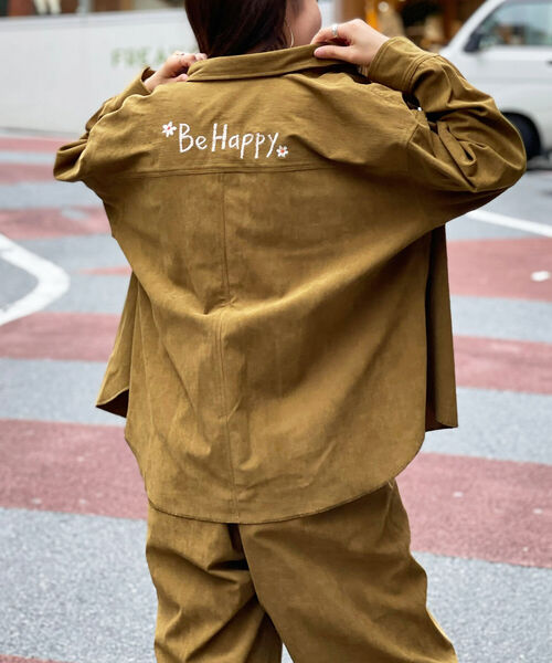 FREDY&GLOSTER(フレディアンドグロスター)の「Be happy 刺繍シャツ(シャツ/ブラウス・レディース・オリーブ/アイボリー/ブラック・38)」の1枚目の写真