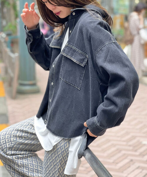 FREDY&GLOSTER(フレディアンドグロスター)の「Be happy 刺繍シャツ(シャツ/ブラウス・レディース・オリーブ/アイボリー/ブラック・38)」の9枚目の写真