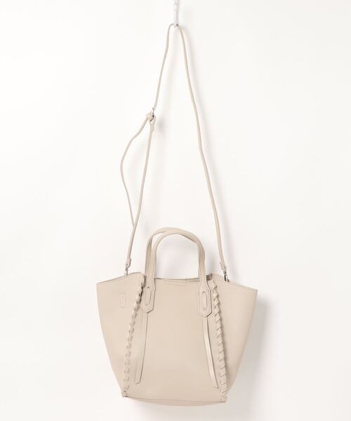 AULI（アウリィ）の「2WAYスクエアトートバッグ（トートバッグ・レディース・ライトグレー/ブラック/モカ・FREE）」の18枚目の写真