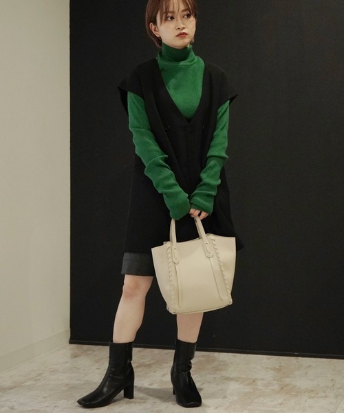 AULI（アウリィ）の「2WAYスクエアトートバッグ（トートバッグ・レディース・ライトグレー/ブラック/モカ・FREE）」の17枚目の写真