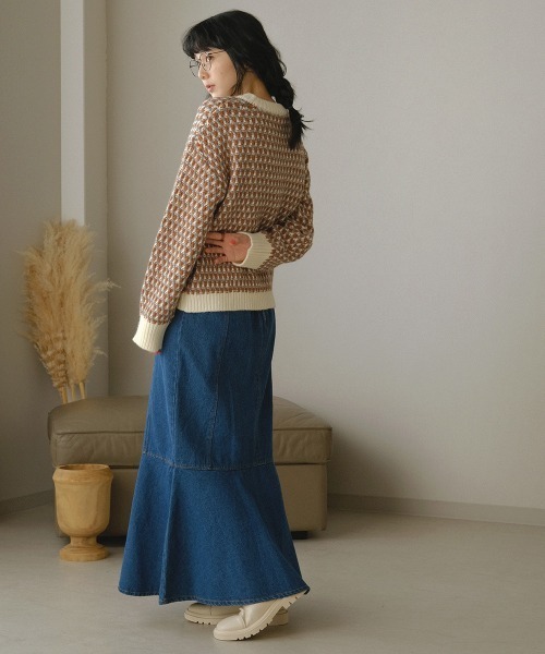 Bab（バブ）の「【WEB限定】マルチジャガードニットプルオーバー（ニット/セーター・レディース・ネイビー/グレー・FREE）」の13枚目の写真