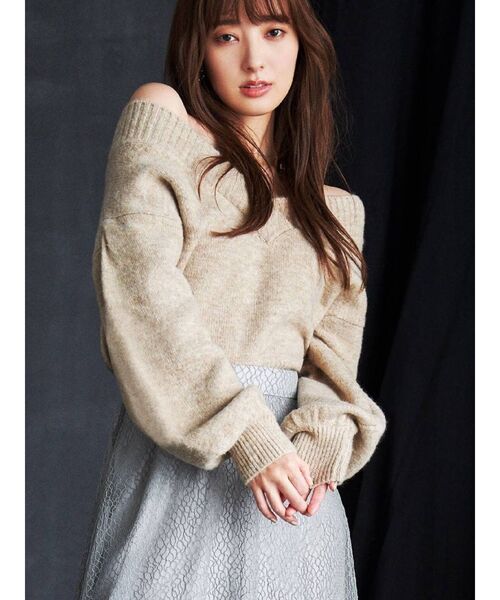 RESEXXY（リゼクシー）の「ワイドリブVネックニットPO（ニット/セーター・レディース・アイボリー/ブラウン/ベージュ・FREE）」の2枚目の写真