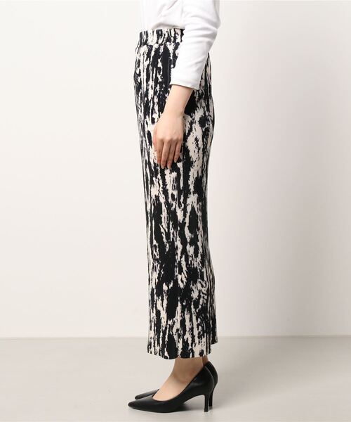 coca(coca)(コカ)の「大人タイダイ細プリーツスカート(スカート・レディース・その他・ONE SIZE)」の2枚目の写真