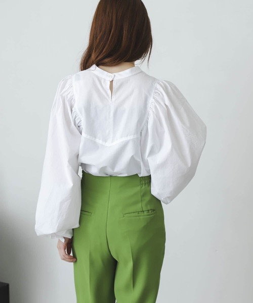 SENSE OF PLACE by URBAN RESEARCH（センスオブプレイスバイアーバンリサーチ）の「ボリュームスリーブブラウス（シャツ/ブラウス・レディース・ライトブルー/オフホワイト/オレンジ・ONE）」の15枚目の写真