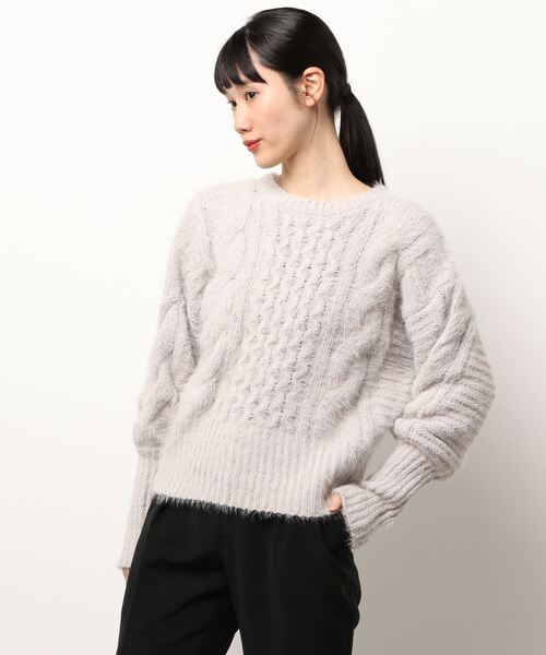 KOBE LETTUCE（コウベレタス）の「ケーブルフェザーニット（ニット/セーター・レディース・ライトグレー/レッド/イエロー系・FREE）」の9枚目の写真