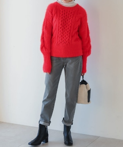 KOBE LETTUCE（コウベレタス）の「ケーブルフェザーニット（ニット/セーター・レディース・ライトグレー/レッド/イエロー系・FREE）」の6枚目の写真