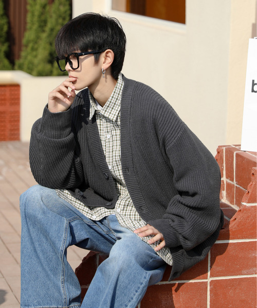 neos(ネオス)の「【neos -addictive design-】ルーズシルエット バルキー 畦編み ニット カーディガン(カーディガン/ボレロ・メンズ・ホワイト/チャコールグレー/ライトグレー/ブラック/ダークインディゴブルー/マスタード/ケリー/グレイッシュベージュ・MEDIUM/LARGE/X-LARGE)」の16枚目の写真