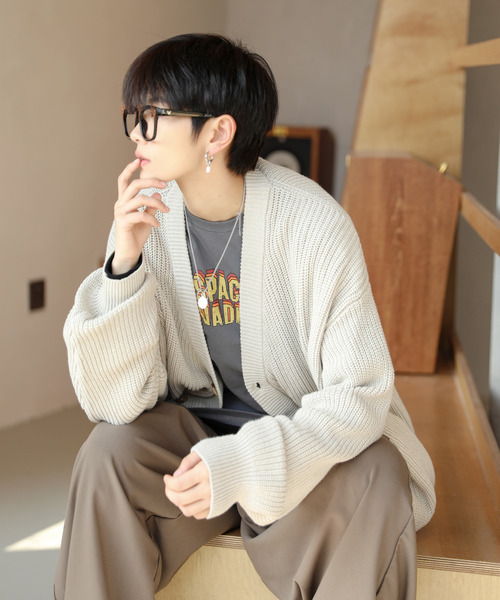 neos(ネオス)の「【neos -addictive design-】ルーズシルエット バルキー 畦編み ニット カーディガン(カーディガン/ボレロ・メンズ・ホワイト/チャコールグレー/ライトグレー/ブラック/ダークインディゴブルー/マスタード/ケリー/グレイッシュベージュ・MEDIUM/LARGE/X-LARGE)」の18枚目の写真