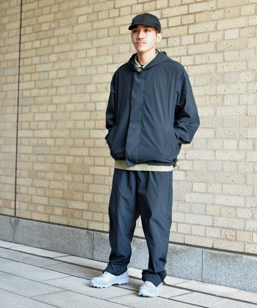 デサント　DESCENTE PAUSE 軽量撥水ブルゾン 59682201b_8_d_215.jpg
