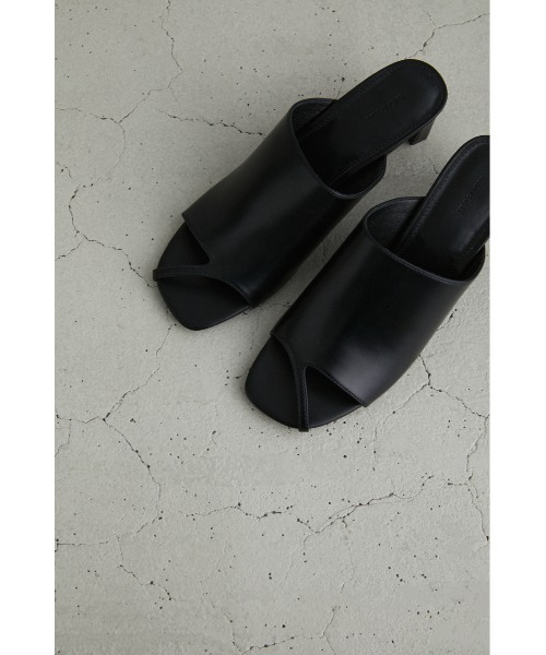STYLEMIXER(スタイルミキサー)の「カッティングトゥミュール(サンダル・レディース・ブラウン/ブラック・M/L/S)」の3枚目の写真
