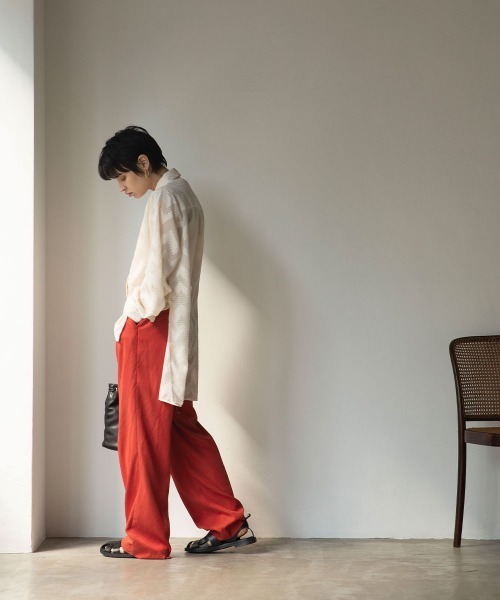 marjour（マージュール）の「GEOMETRIC SHEER SHIRTS（シャツ/ブラウス・レディース・オフホワイト・M）」の11枚目の写真