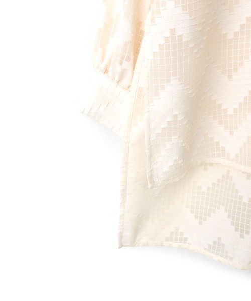 marjour（マージュール）の「GEOMETRIC SHEER SHIRTS（シャツ/ブラウス・レディース・オフホワイト・M）」の20枚目の写真