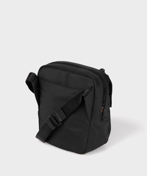 Paul Smith（ポールスミス）の「アーバンアウトドア ショルダー