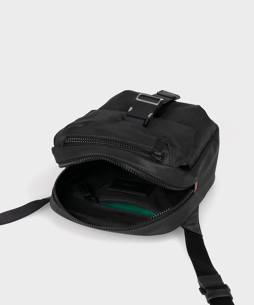 Paul Smith（ポールスミス）の「アーバンアウトドア ショルダー