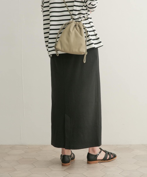 URBAN RESEARCH DOORS（アーバンリサーチドアーズ）の「リブカットストレートスカート（スカート・レディース・ブラック/ライトベージュ・1）」の14枚目の写真