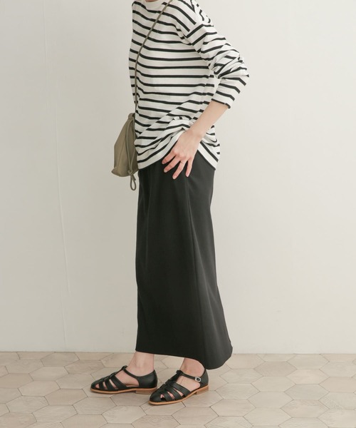 URBAN RESEARCH DOORS（アーバンリサーチドアーズ）の「リブカットストレートスカート（スカート・レディース・ブラック/ライトベージュ・1）」の19枚目の写真