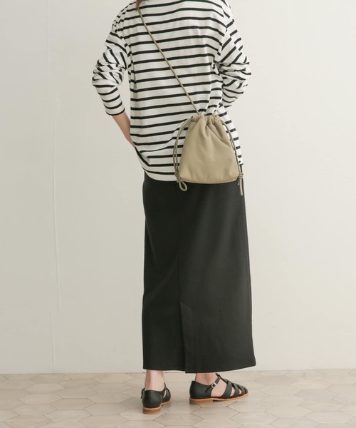 URBAN RESEARCH DOORS（アーバンリサーチドアーズ）の「リブカットストレートスカート（スカート・レディース・ブラック/ライトベージュ・1）」の21枚目の写真