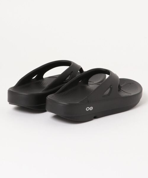 ROSE BUD（ローズバッド）の「(OOFOS)オリジナルリカバリーサンダル（サンダル・レディース・ホワイト/ブラック/パープル・23/24.0/25.0）」の5枚目の写真