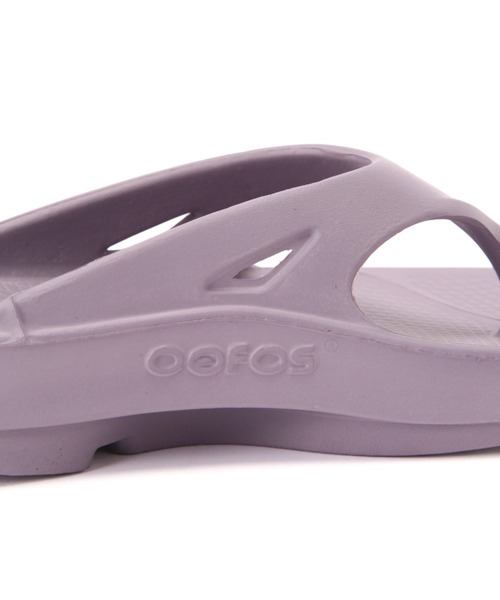 ROSE BUD（ローズバッド）の「(OOFOS)オリジナルリカバリーサンダル（サンダル・レディース・ホワイト/ブラック/パープル・23/24.0/25.0）」の11枚目の写真