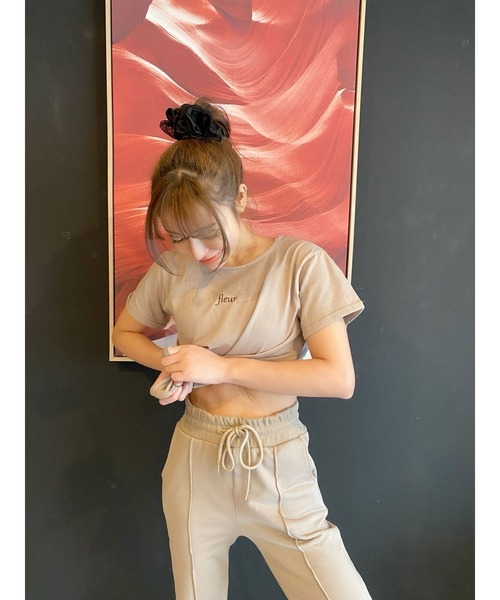 DURAS(デュラス)の「fleurロゴTシャツ(Tシャツ/カットソー・レディース・ブラック/ベージュ/ホワイト・FREE)」の17枚目の写真