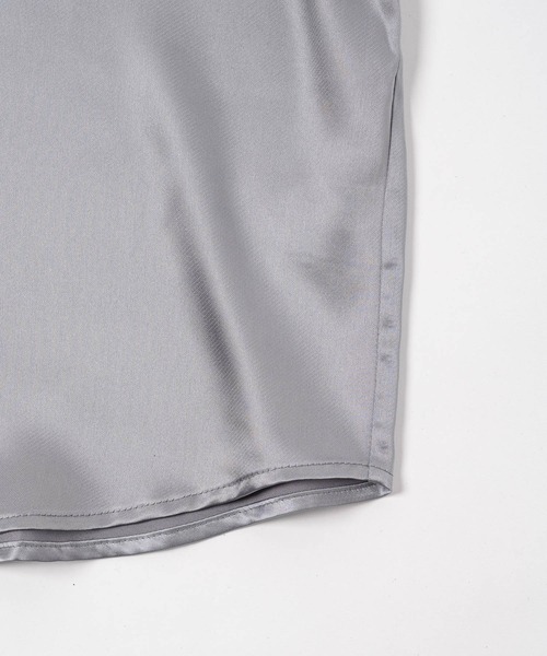 neez.（ニーズ）の「オーバーサイズサテンシャツ（シャツ/ブラウス・メンズ・ホワイト/ブルー/ミント/テラコッタ・SMALL/MEDIUM/LARGE）」の10枚目の写真