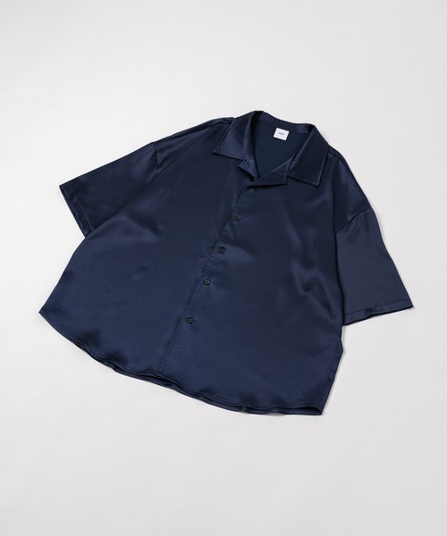 neez.（ニーズ）の「オーバーサイズサテンシャツ（シャツ/ブラウス・メンズ・ホワイト/ブルー/ミント/テラコッタ・SMALL/MEDIUM/LARGE）」の12枚目の写真