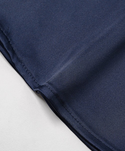 neez.（ニーズ）の「オーバーサイズサテンシャツ（シャツ/ブラウス・メンズ・ホワイト/ブルー/ミント/テラコッタ・SMALL/MEDIUM/LARGE）」の14枚目の写真