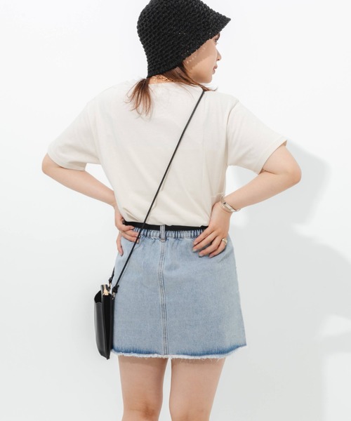 nemne store（ネンネストア）の「クラッシュデニム台形ミニスカート（スカート・レディース・ブラック/オフホワイト/ブルー・SMALL/MEDIUM）」の17枚目の写真