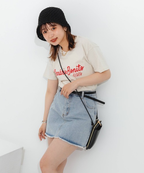 nemne store（ネンネストア）の「クラッシュデニム台形ミニスカート（スカート・レディース・ブラック/オフホワイト/ブルー・SMALL/MEDIUM）」の4枚目の写真