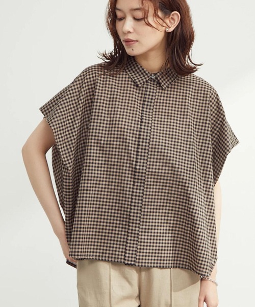 Green　Parks（グリーンパークス）の「・furry rate チェックサイドスリットブラウス（シャツ/ブラウス・レディース・オフホワイト/ブラウン・FREE）」の2枚目の写真