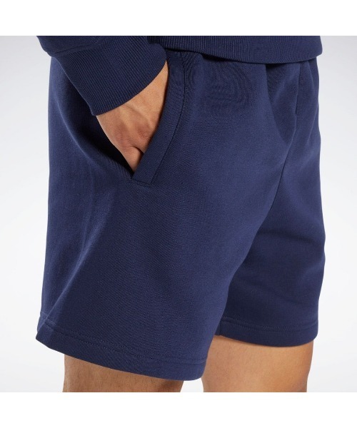 Reebok（リーボック）の「クラシックス ブランド プラウド ショーツ / Classics Brand Proud Shorts（その他パンツ・メンズ・ブラック/ブラック×ホワイト/ネイビー・SMALL/MEDIUM/LARGE/X-LARGE/XX-LARGE/X-SMALL/XXX-LARGE）」の15枚目の写真