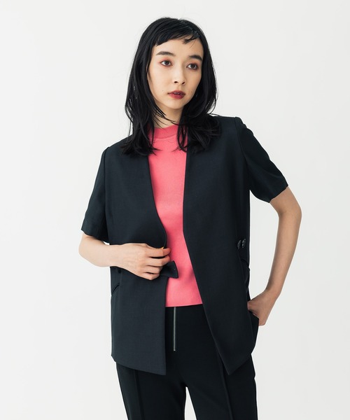 UNITED TOKYO（ユナイテッドトウキョウ）の「ネオリネンジャケットハーフスリーブ（ノーカラージャケット・レディース・ブラック/ベージュ・1/2）」の6枚目の写真