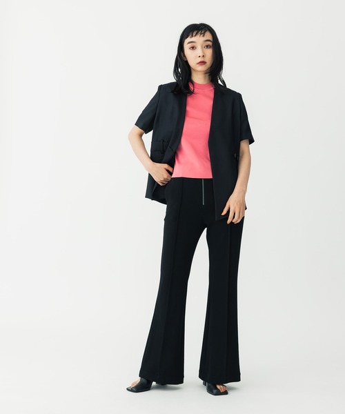 UNITED TOKYO（ユナイテッドトウキョウ）の「ネオリネンジャケットハーフスリーブ（ノーカラージャケット・レディース・ブラック/ベージュ・1/2）」の3枚目の写真