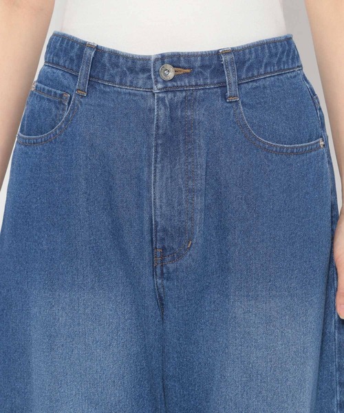 LEPSIM(レプシィム)の「カーブデニムパンツ 356528(デニムパンツ・レディース・ライトブルー/インディゴブルー/ネイビー・MEDIUM/LARGE)」の17枚目の写真