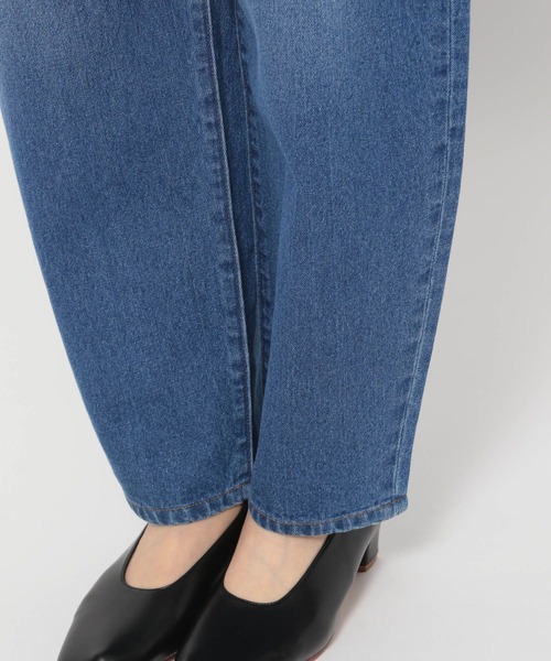 LEPSIM(レプシィム)の「カーブデニムパンツ 356528(デニムパンツ・レディース・ライトブルー/インディゴブルー/ネイビー・MEDIUM/LARGE)」の19枚目の写真