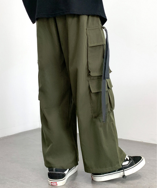 neos（ネオス）の「【neos -addictive design-】ルーズシルエット 6ポケット ワイド バルーン パラシュートカーゴ パンツ（カーゴパンツ・メンズ・ブラック/カーキ・MEDIUM/LARGE/X-LARGE）」の6枚目の写真
