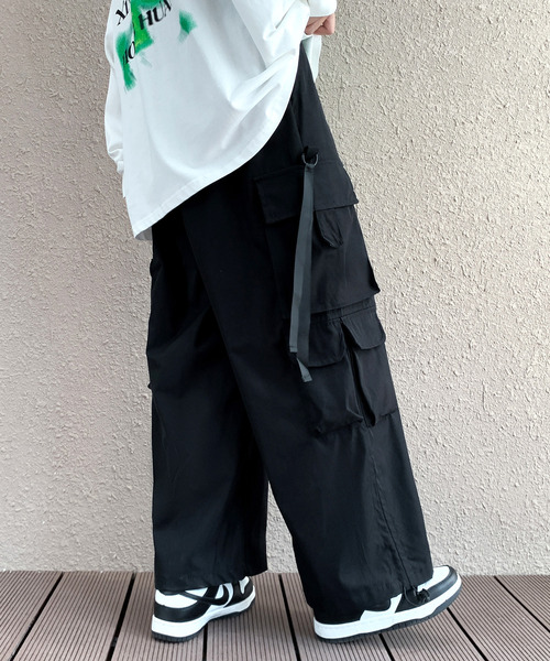 neos（ネオス）の「【neos -addictive design-】ルーズシルエット 6ポケット ワイド バルーン パラシュートカーゴ パンツ（カーゴパンツ・メンズ・ブラック/カーキ・MEDIUM/LARGE/X-LARGE）」の10枚目の写真