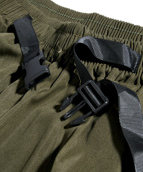 neos（ネオス）の「【neos -addictive design-】ルーズシルエット 6ポケット ワイド バルーン パラシュートカーゴ パンツ（カーゴパンツ・メンズ・ブラック/カーキ・MEDIUM/LARGE/X-LARGE）」の16枚目の写真