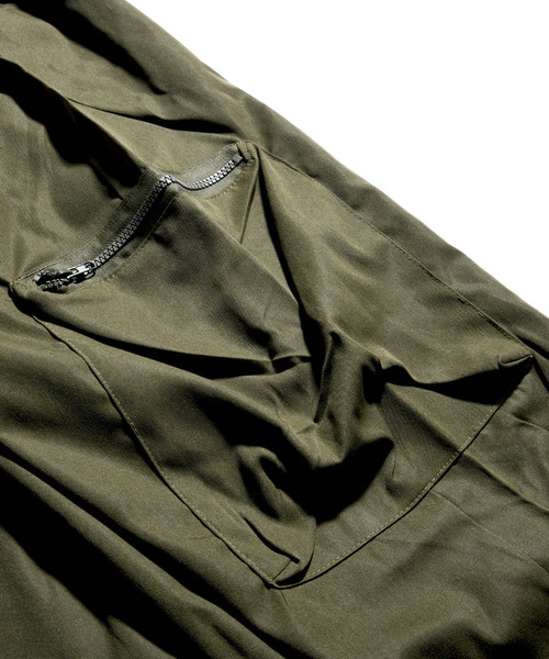neos（ネオス）の「【neos -addictive design-】ルーズシルエット 6ポケット ワイド バルーン パラシュートカーゴ パンツ（カーゴパンツ・メンズ・ブラック/カーキ・MEDIUM/LARGE/X-LARGE）」の17枚目の写真