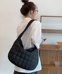 Chaco closet | オーバーサイズキルティングショルダーバッグ(ショルダーバッグ)