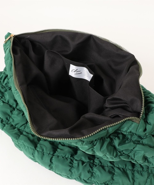 Chaco closet（チャコ クローゼット）の「オーバーサイズキルティングショルダーバッグ（ショルダーバッグ・レディース・ブラック/ホワイト/グリーン/ベージュ/ブラウン・FREE）」の7枚目の写真