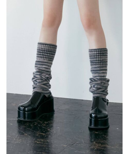 EMODA(エモダ)の「カラーストライプニットレッグウォーマー(レッグウォーマー・レディース・ブラック/グレー/その他/その他1・FREE)」の4枚目の写真