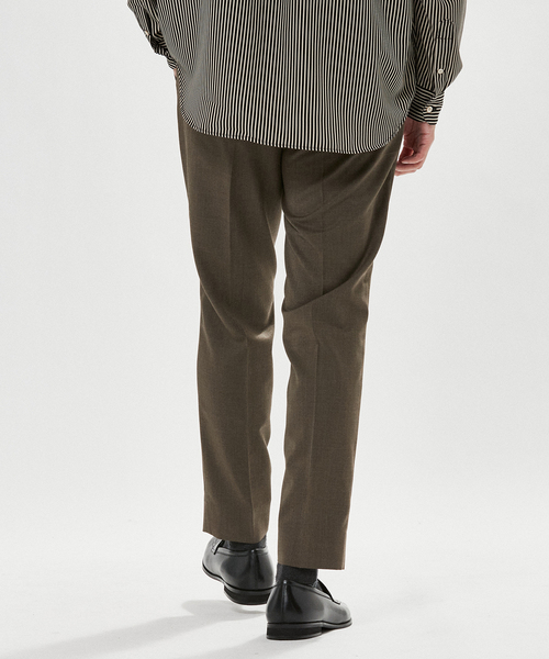 EDIFICE(エディフィス)の「"E"TROUSERS(E-1)ツイル スリム テーパード スラックス(スラックス・メンズ・ブラック/ベージュ/カーキ・LARGE/SMALL/MEDIUM)」の8枚目の写真