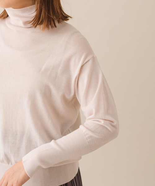 margaux（マルゴー）の「【KATHARINE ROSS】margaux メリノウールバックボタンタートルニット（ニット/セーター・レディース・ネイビー/レッド/アイボリー・MEDIUM）」の18枚目の写真