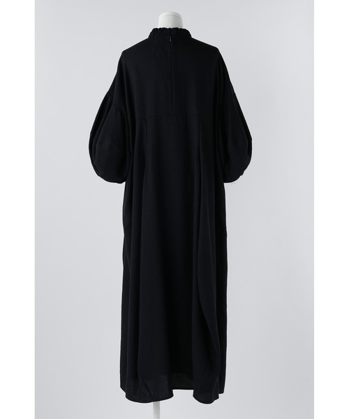 ENFOLD（エンフォルド）の「リネンライク 立体スリーブDRESS（ワンピース・レディース・ダークネイビー・38/36）」の2枚目の写真