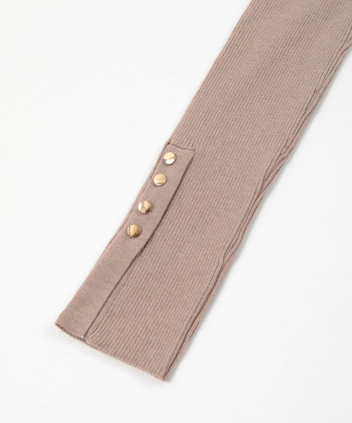 UR'S（ユアーズ）の「ゴールド釦スリーブハイネックニット（ニット/セーター・レディース・ブラック/オフホワイト/ダークネイビー/モカ/ライトイエロー・S/M/L）」の20枚目の写真